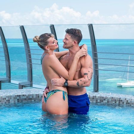 Temptation At The Tower Cancun Resort (Adults Only) ภายนอก รูปภาพ