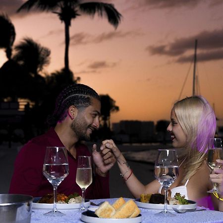 Temptation At The Tower Cancun Resort (Adults Only) ภายนอก รูปภาพ