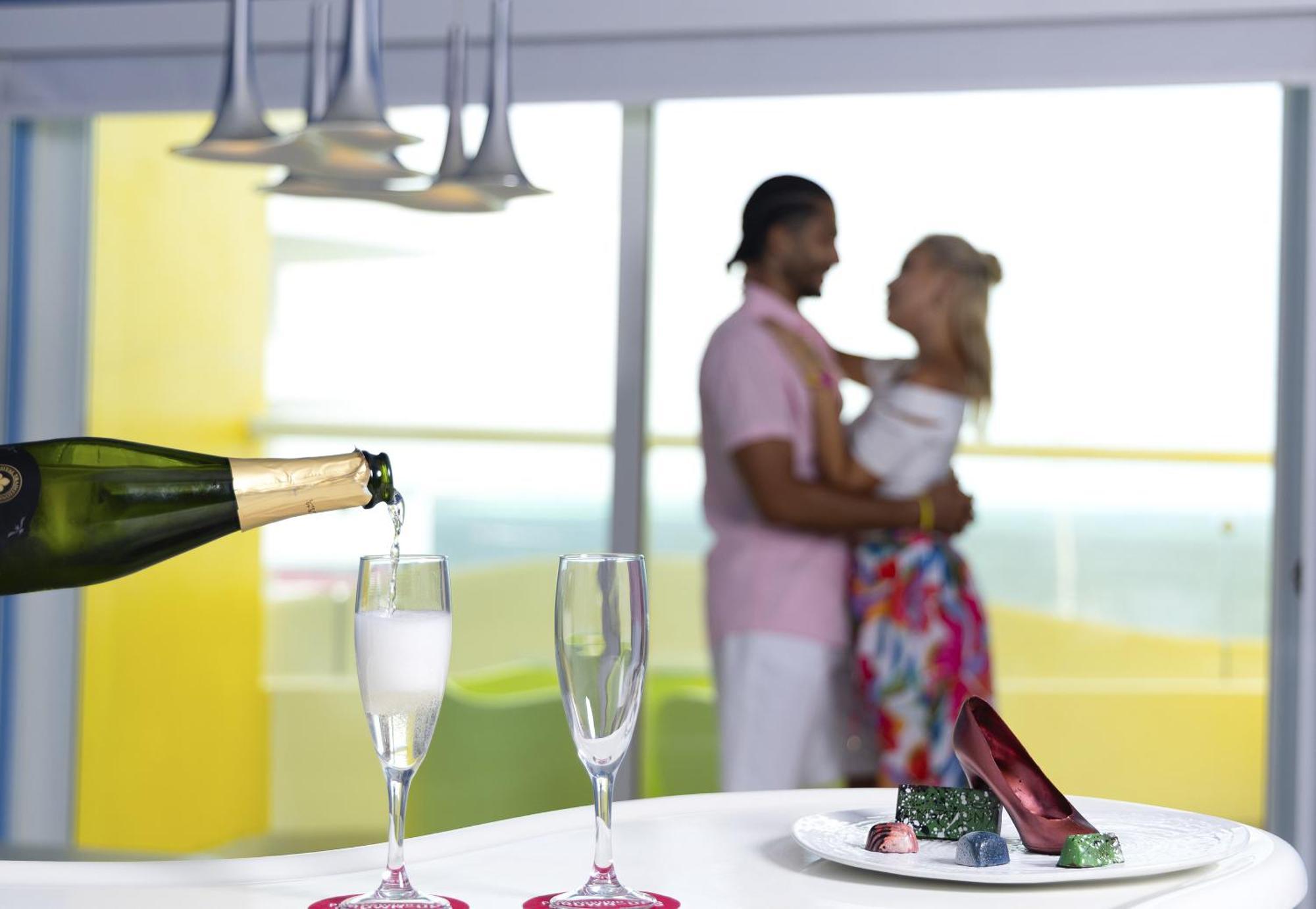 Temptation At The Tower Cancun Resort (Adults Only) ภายนอก รูปภาพ